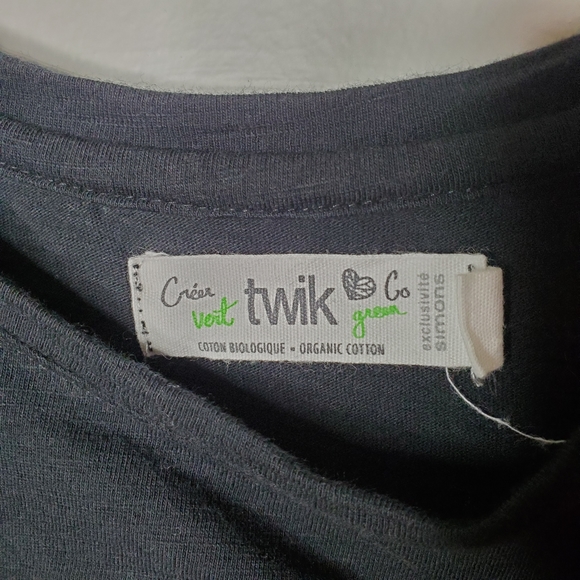 Twik soft sleeved black tshirt - Picture 2 of 2